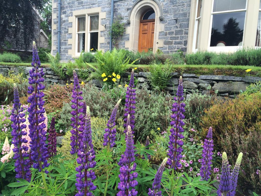 Grantown-on-Spey Rossmor Bed & Breakfast מראה חיצוני תמונה