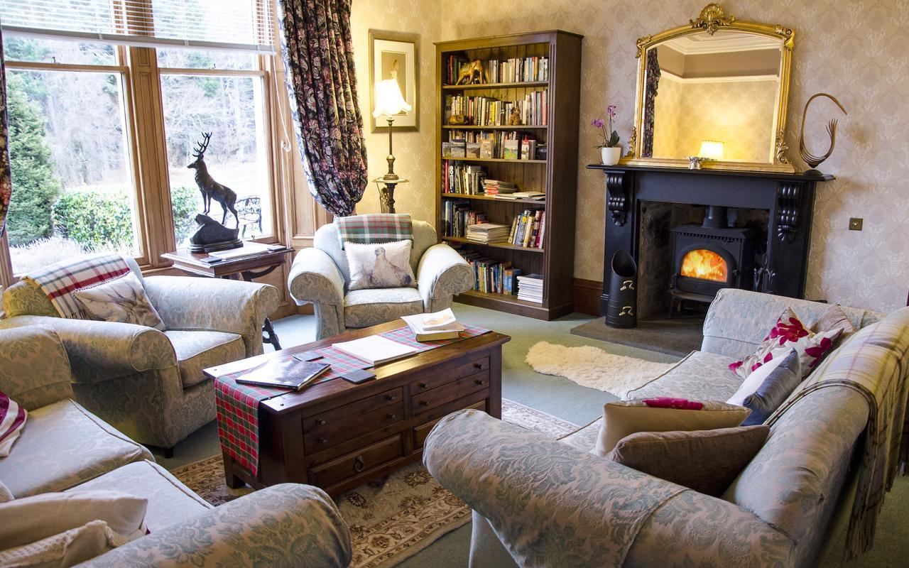 Grantown-on-Spey Rossmor Bed & Breakfast מראה חיצוני תמונה