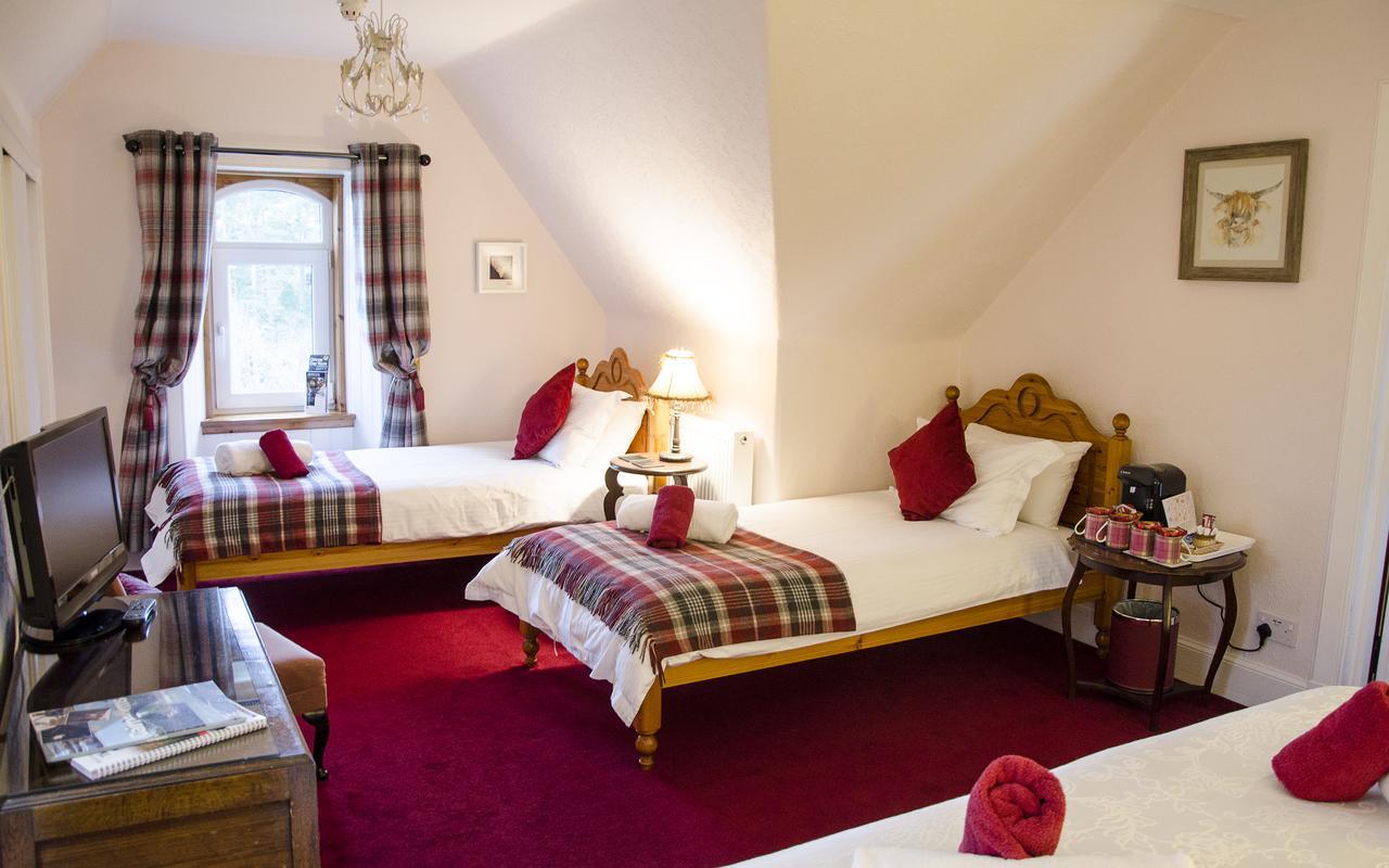 Grantown-on-Spey Rossmor Bed & Breakfast מראה חיצוני תמונה