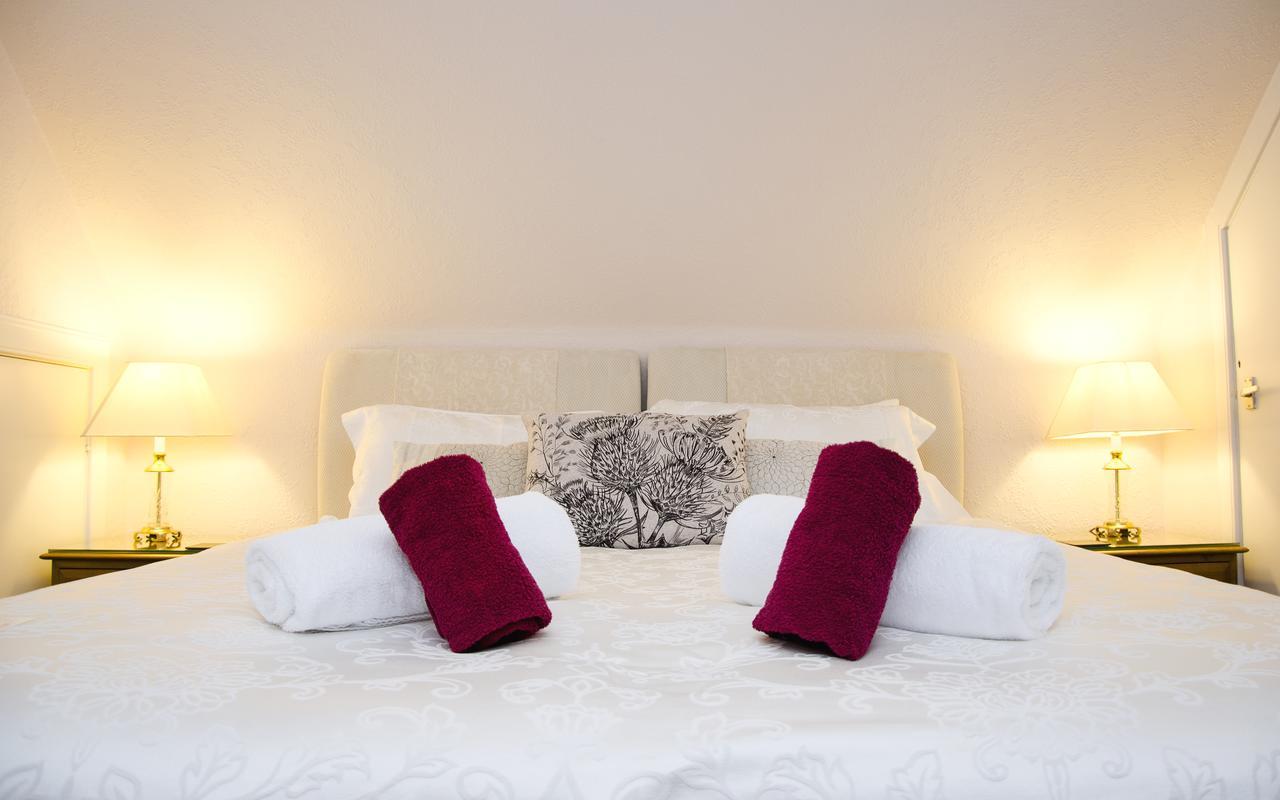 Grantown-on-Spey Rossmor Bed & Breakfast מראה חיצוני תמונה
