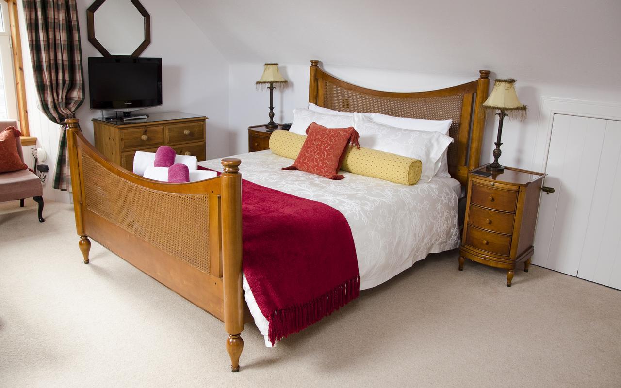Grantown-on-Spey Rossmor Bed & Breakfast מראה חיצוני תמונה