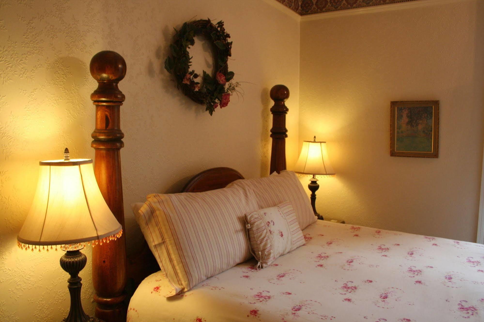 Grantown-on-Spey Rossmor Bed & Breakfast מראה חיצוני תמונה